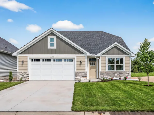 12588 Masters Ln, Lindstrom, MN 55045