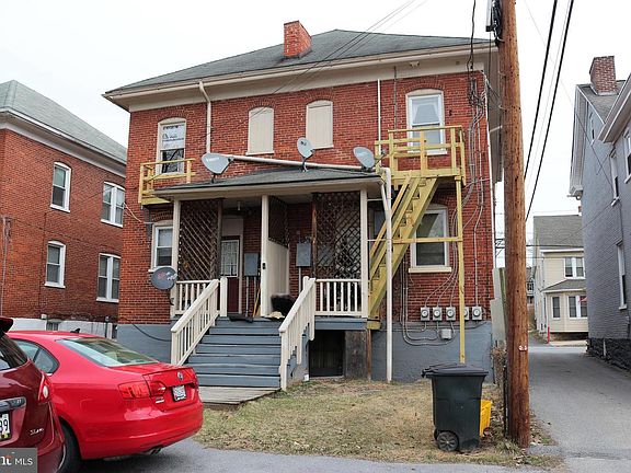 4th image of 118 N Artizan St