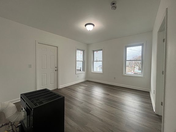 4th image of 61 Fox St #1