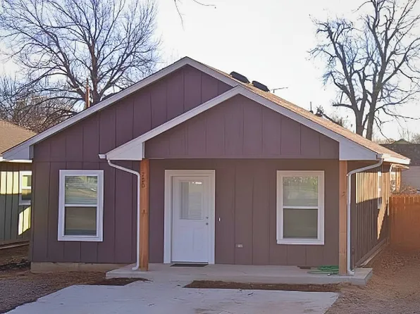 220 N 13th St, Perry, OK 73077