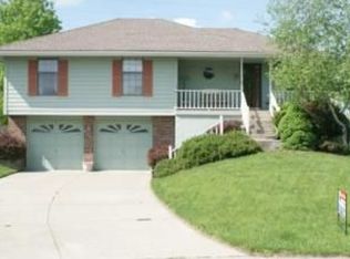 1219 NE Richardson Pl, Lees Summit, MO 64086