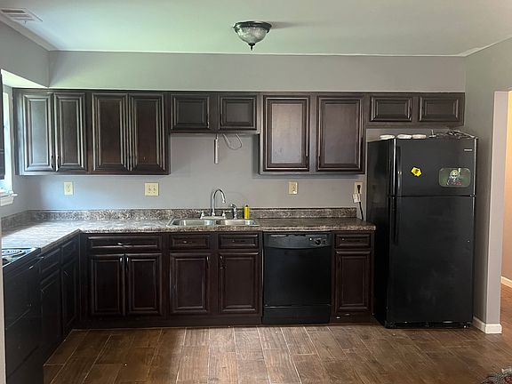 4th image of 5212 Corkwood Dr