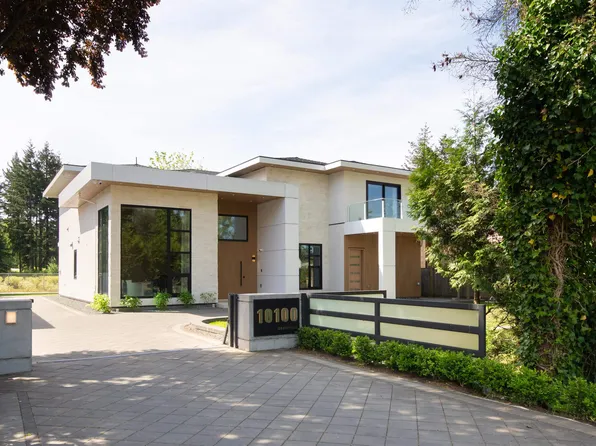 10100 Granville Ave, Richmond, BC V6Y 1R4