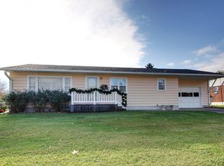 1212 Saint Charles Dr, Quincy, IL 62305