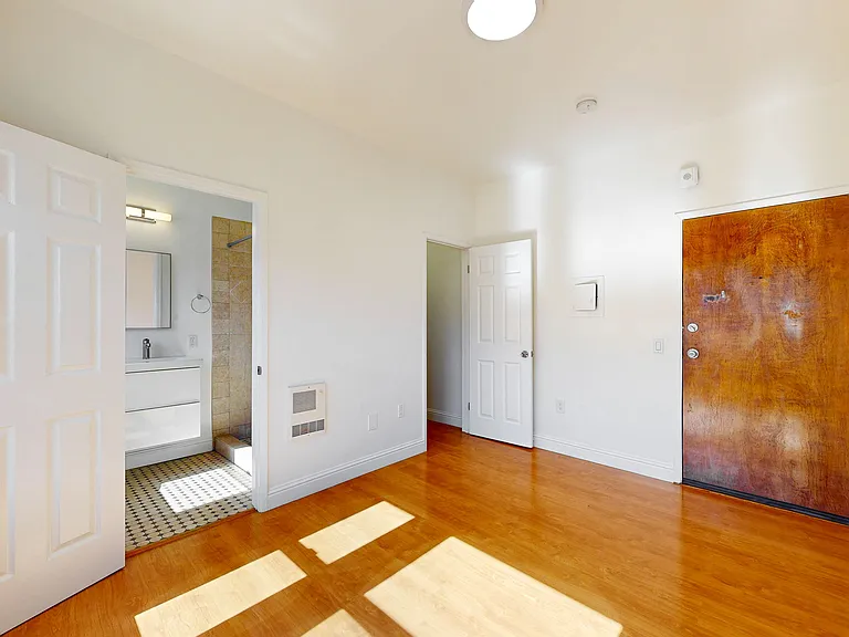 1051 Post St #45 — Photo 3