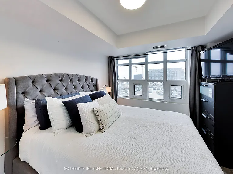 85 E Liberty St #720 — Photo 15