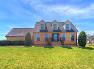 2565 Vicker Switch Rd, Christiansburg, VA 24073