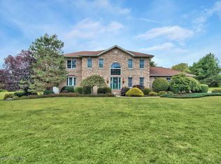 13 Patricia Cir, Spring Brook Township, PA 18444