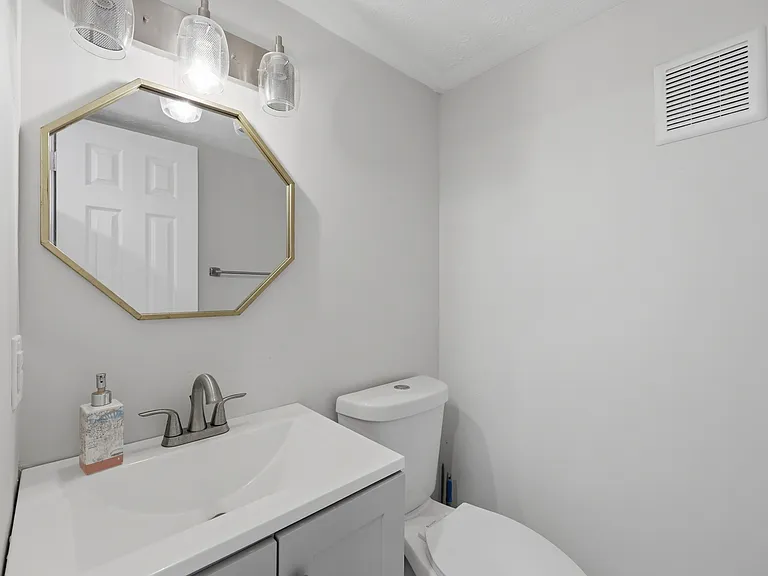 708 Westwood Ave — Photo 2