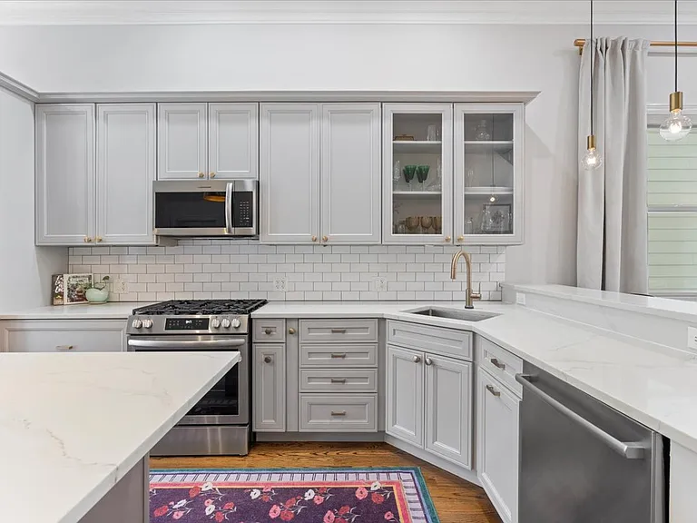 2453 N Richmond St — Photo 9