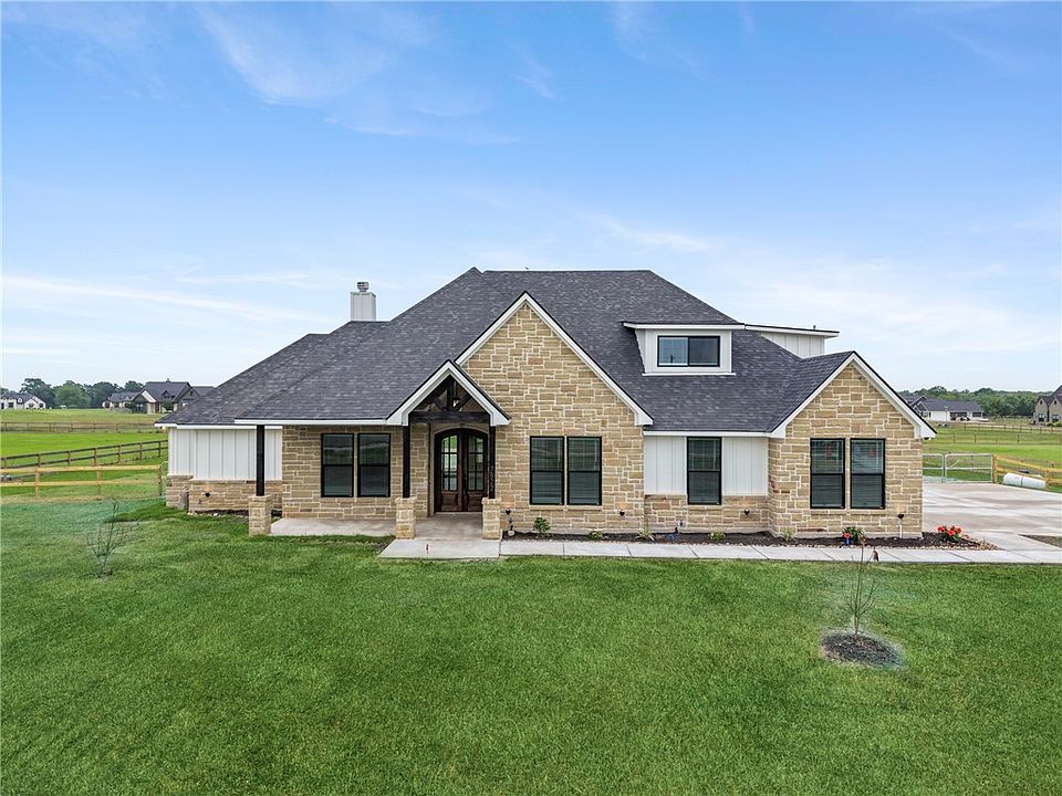 1st image of 7822 Mathis Creek Dr