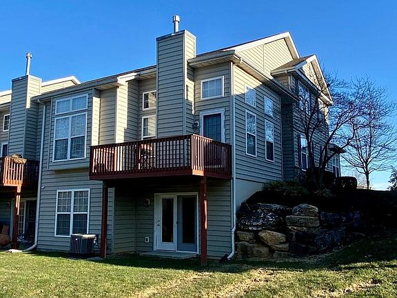 4th image of 1419 Lexington Way