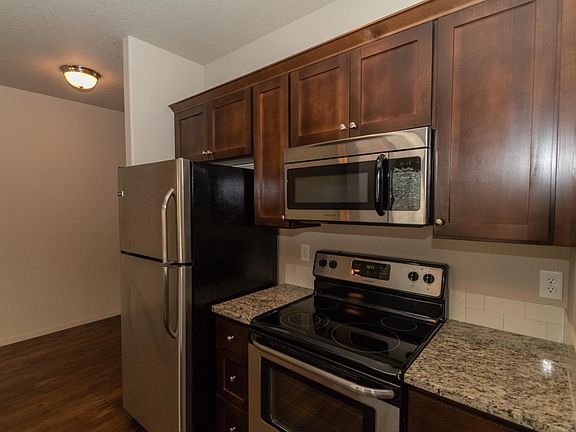4th image of 1432 NE 82nd Dr
