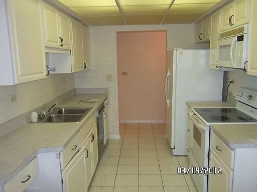 4th image of 9530 W Lamon Ave #118