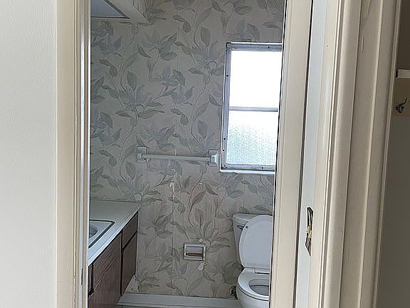5th image of 1339 Walden Dr