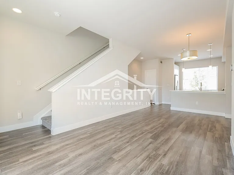 5557 W 10th Ave — Photo 16
