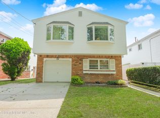89 Brookfield Ave, Staten Island, NY 10308