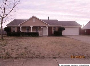 7432 Dunbarton Dr, Horn Lake, MS 38637