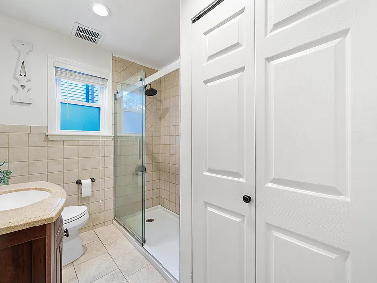 173 Avenue B #1 — Photo 6