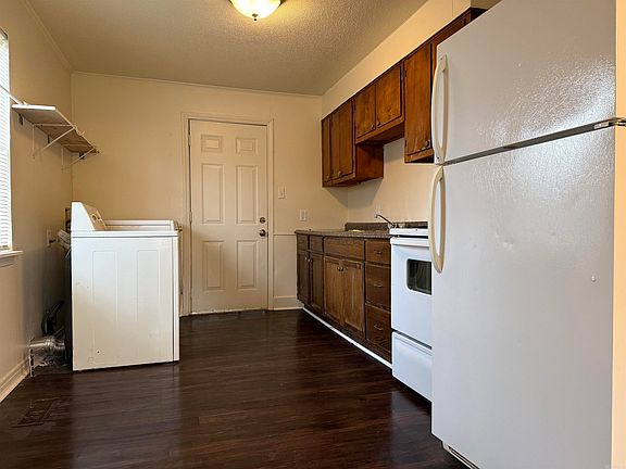 5th image of 3316 W 27th St