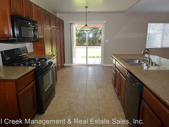 4th image of 2509 E Arlen Ct