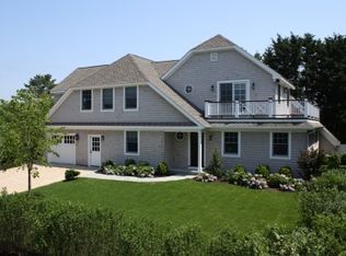 63 Gardiner Dr, Amagansett, NY 11930