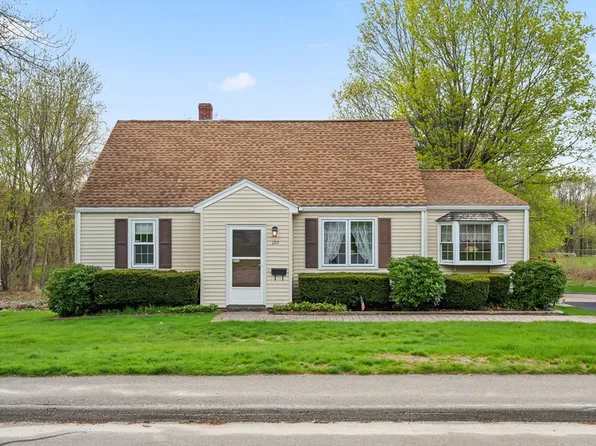 125 Indian Hill Rd, Worcester, MA 01606