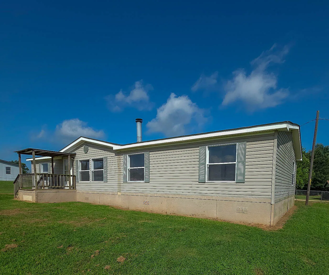 3 bed, 1700 sqft, $1,349 — Photo 2
