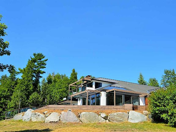 2nd image of 6727 Woods Creek Dr