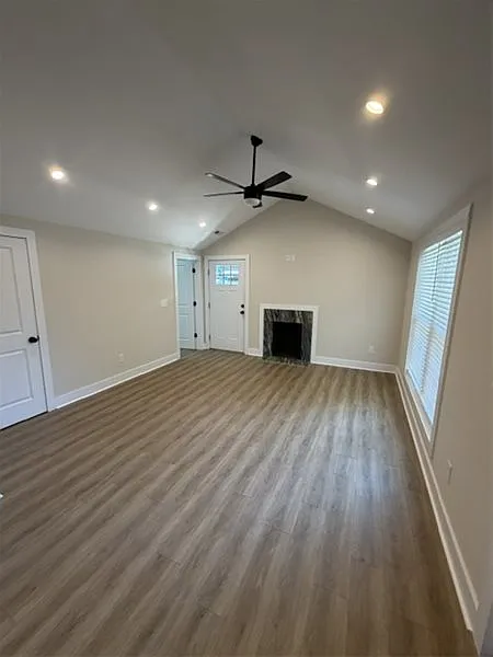 2 bed, 2.0 bath, 850 sqft, $1,800 — Photo 4