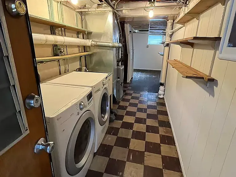665X Tackawanna St — Photo 13