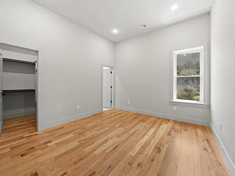 424 Woodlawn Ave #2 — Photo 6