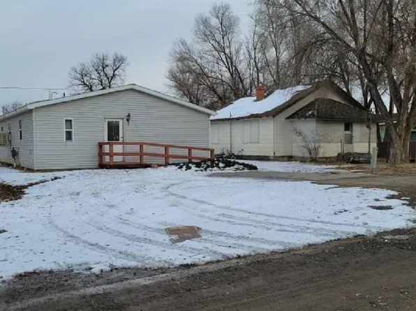 111 Big Horn Ave, Lovell, WY 82431