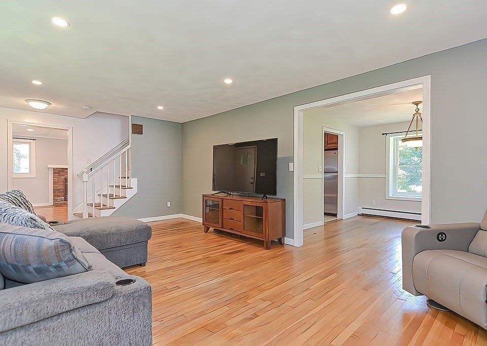 387 Massapoag Ave, Sharon, MA 02067 Zillow