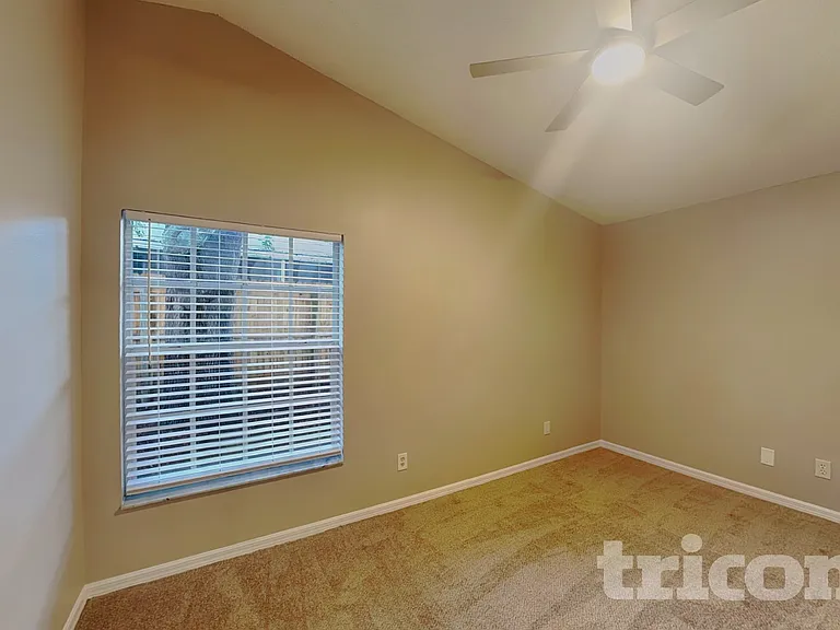682 Channing Dr — Photo 6