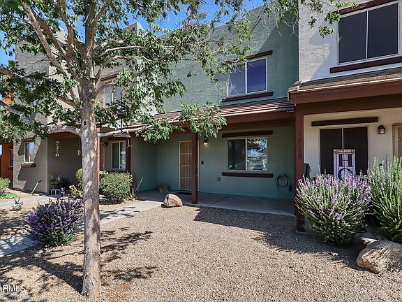 3rd image of 16202 N DESERT SAGE Street