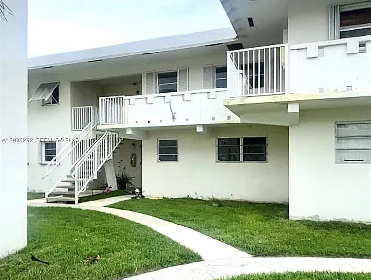 7324 SW 82nd St #B206 — Photo 3