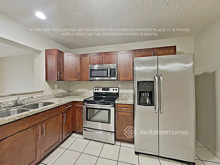 5920 SW 148th Ave — Photo 12