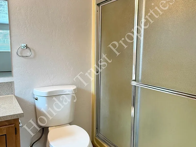 3626B Lorne St SE — Photo 16