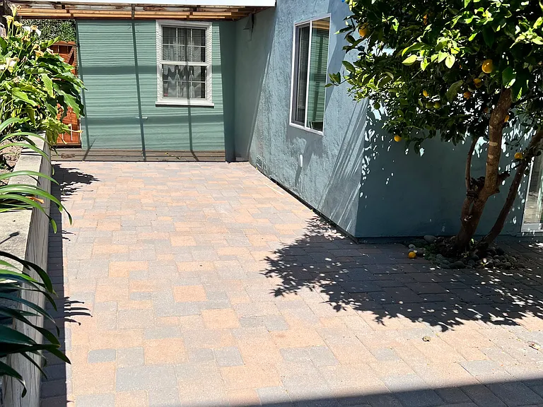 315 Juanita Ave — Photo 12
