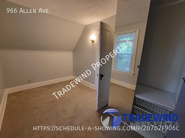 966 Allen Ave — Photo 17