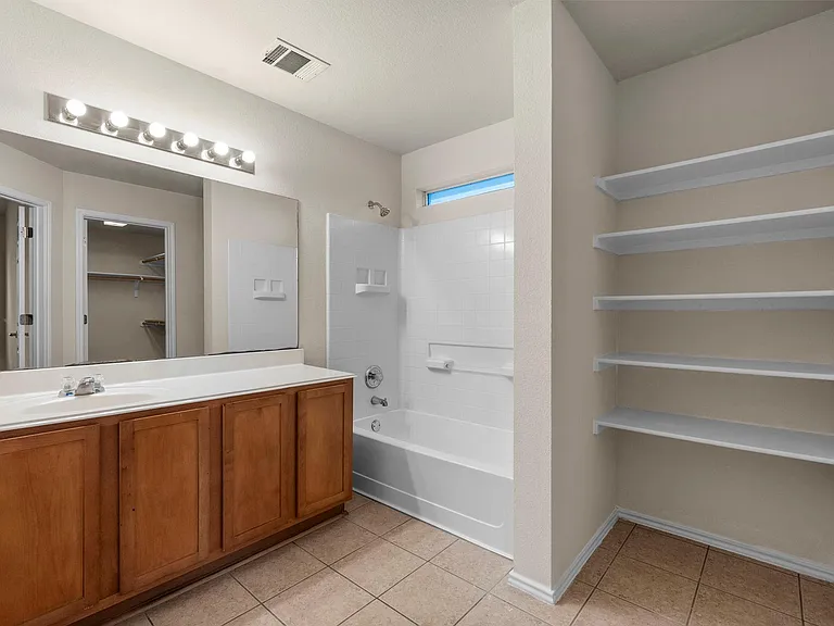9424 Castle Pines Dr — Photo 16