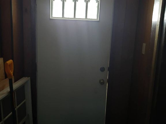 3rd image of 1400 E 92nd St
