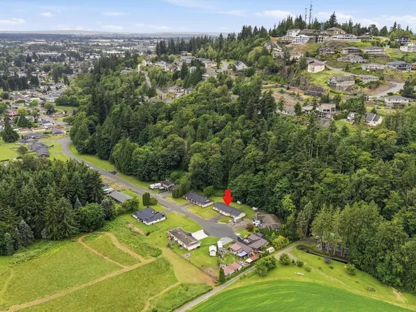 11040 N Skagit Street #A & B, Burlington, WA 98233
