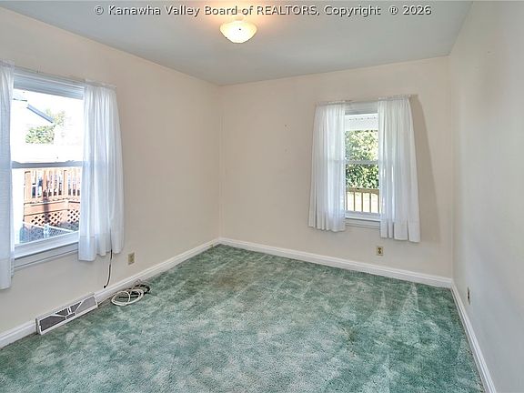 5th image of 2616 Washington Ave