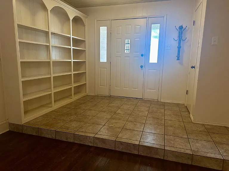 5812 Cornell St — Photo 7