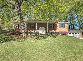 2994 Ormond Dr, Winston Salem, NC 27106