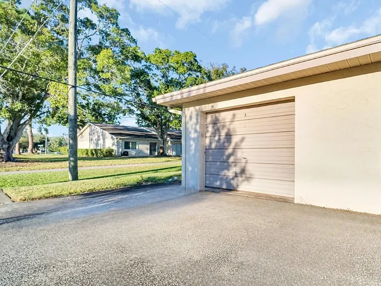899 Cleland Ct #A — Photo 25