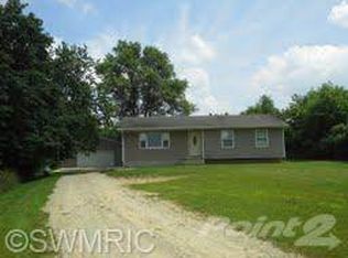 7663 Staines Rd, Sheridan, MI 48884