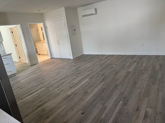 3rd image of 7517 Jordan Ave #1
